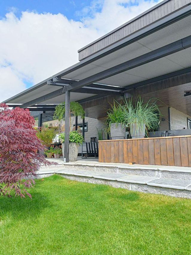 Pergola over uteområde